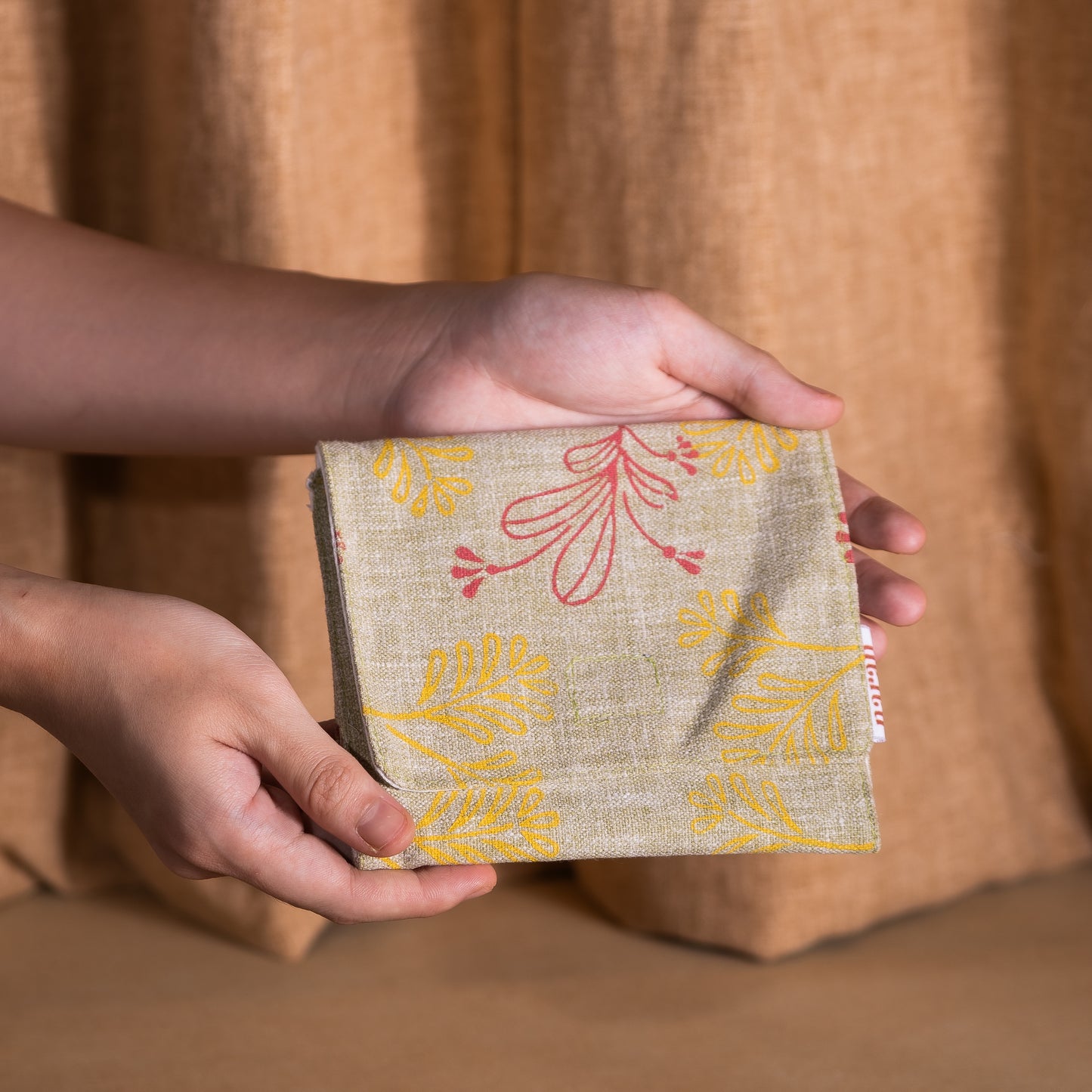 Botanical Green Sanitary Napkin Pouch