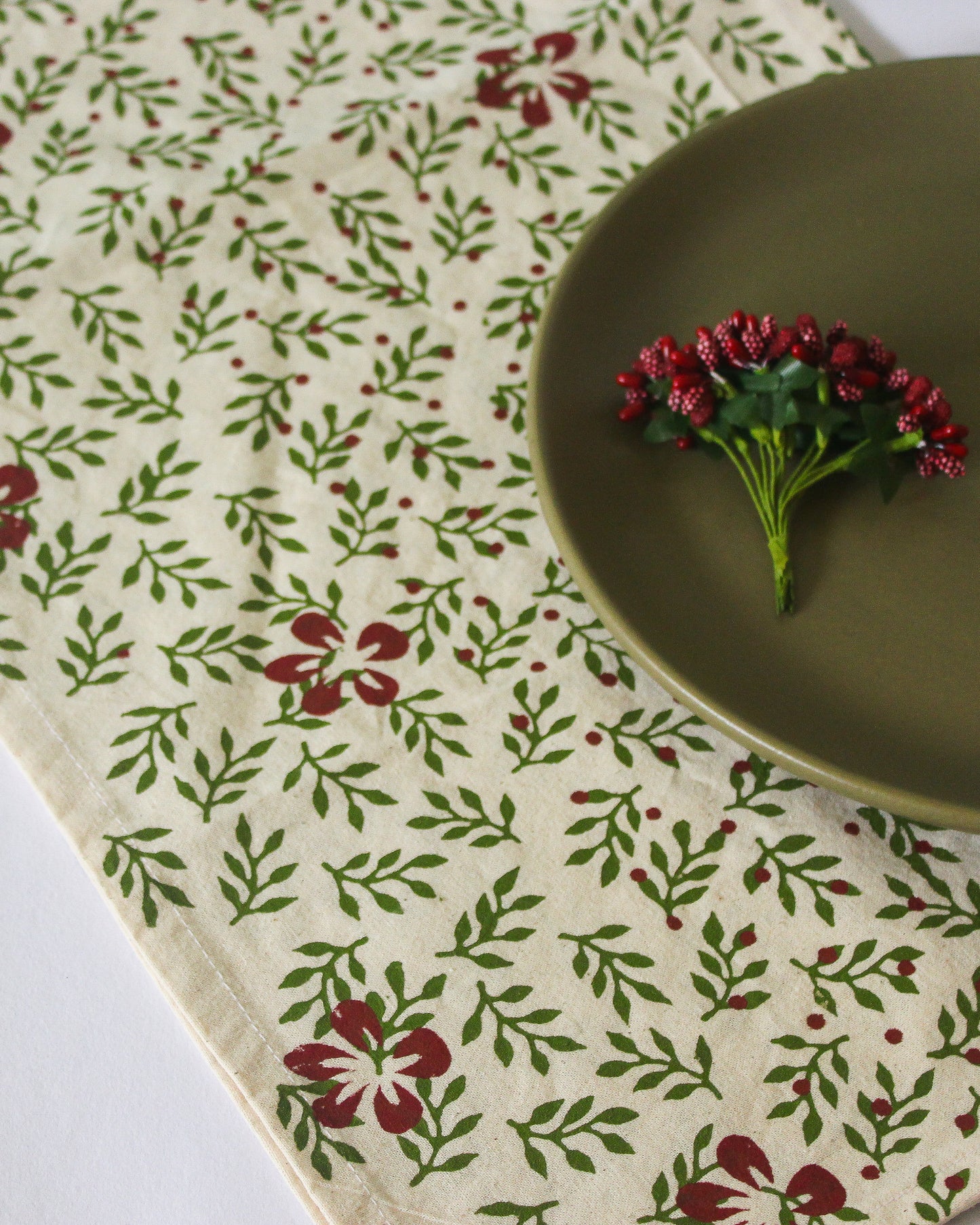Floral Merry Runner