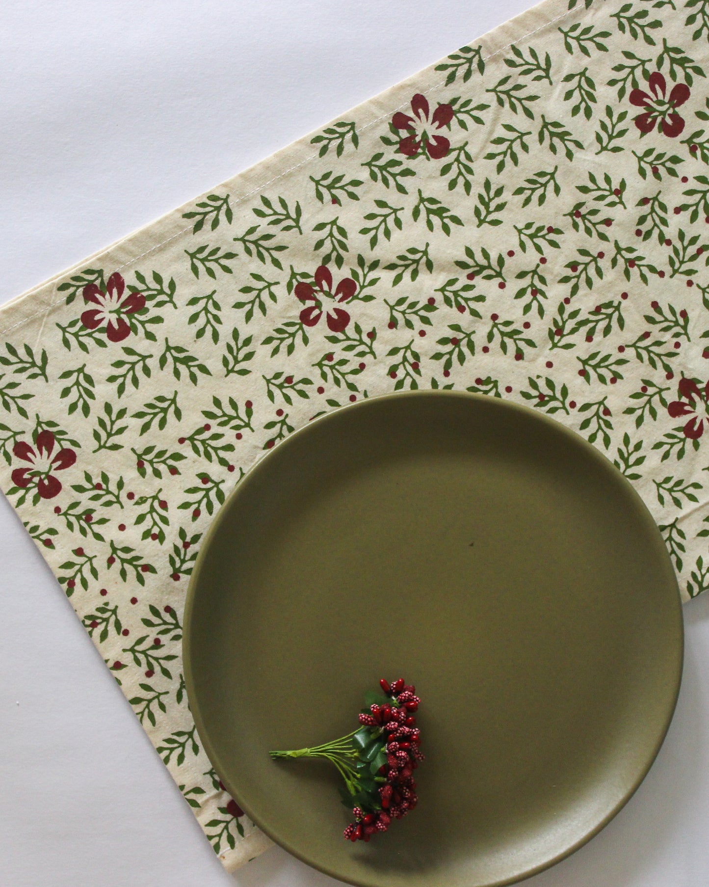 Floral Merry Runner