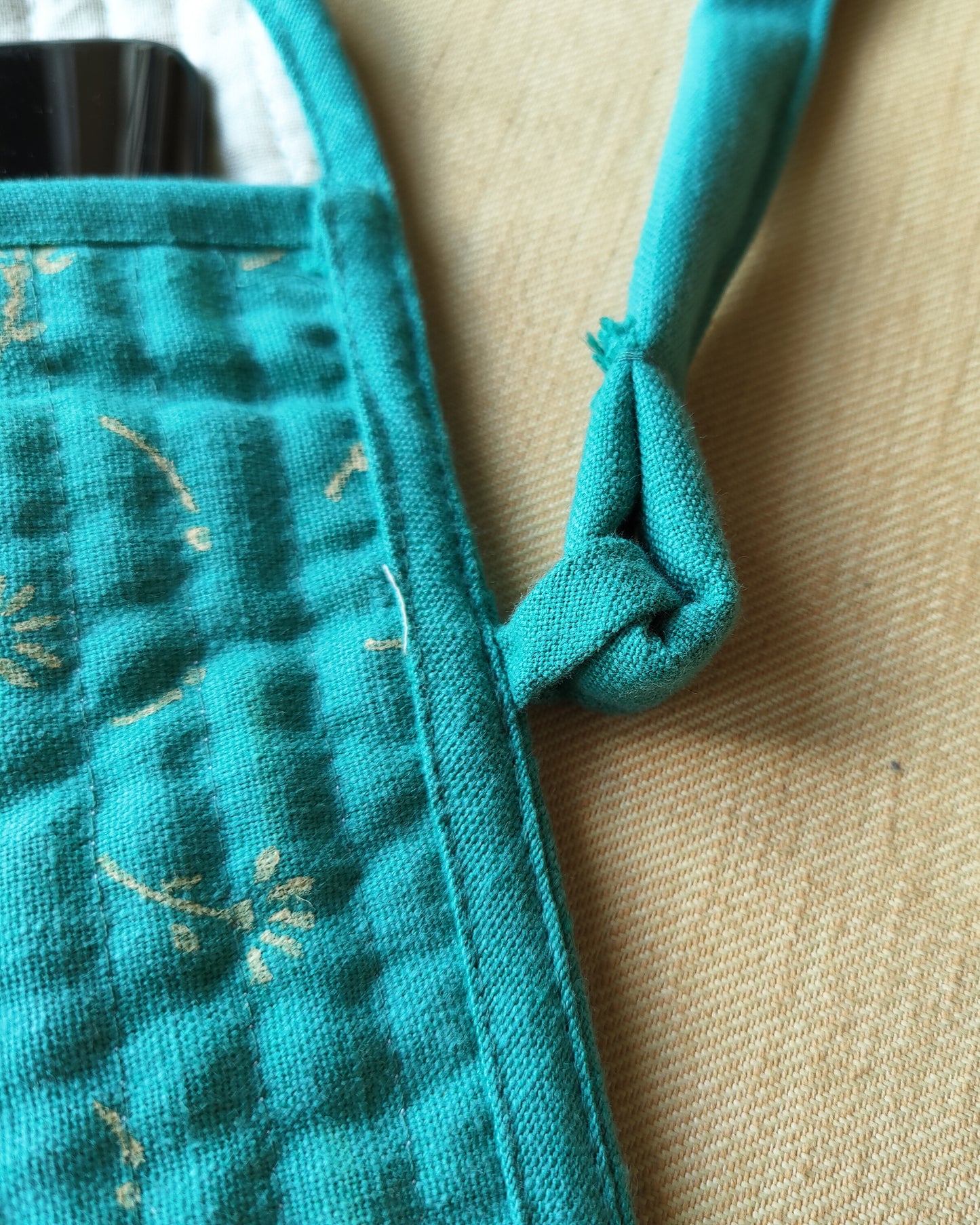 Daisy Phone Sling