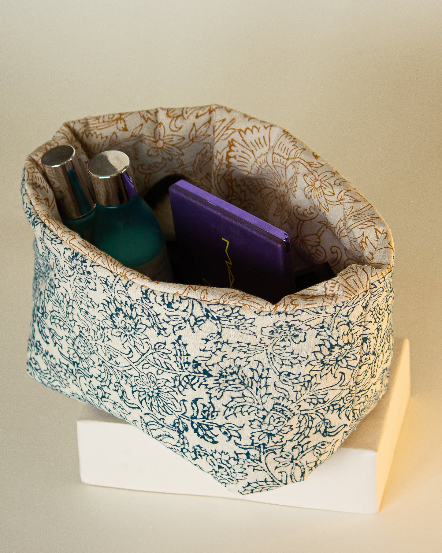 Blue Floral Print Organiser