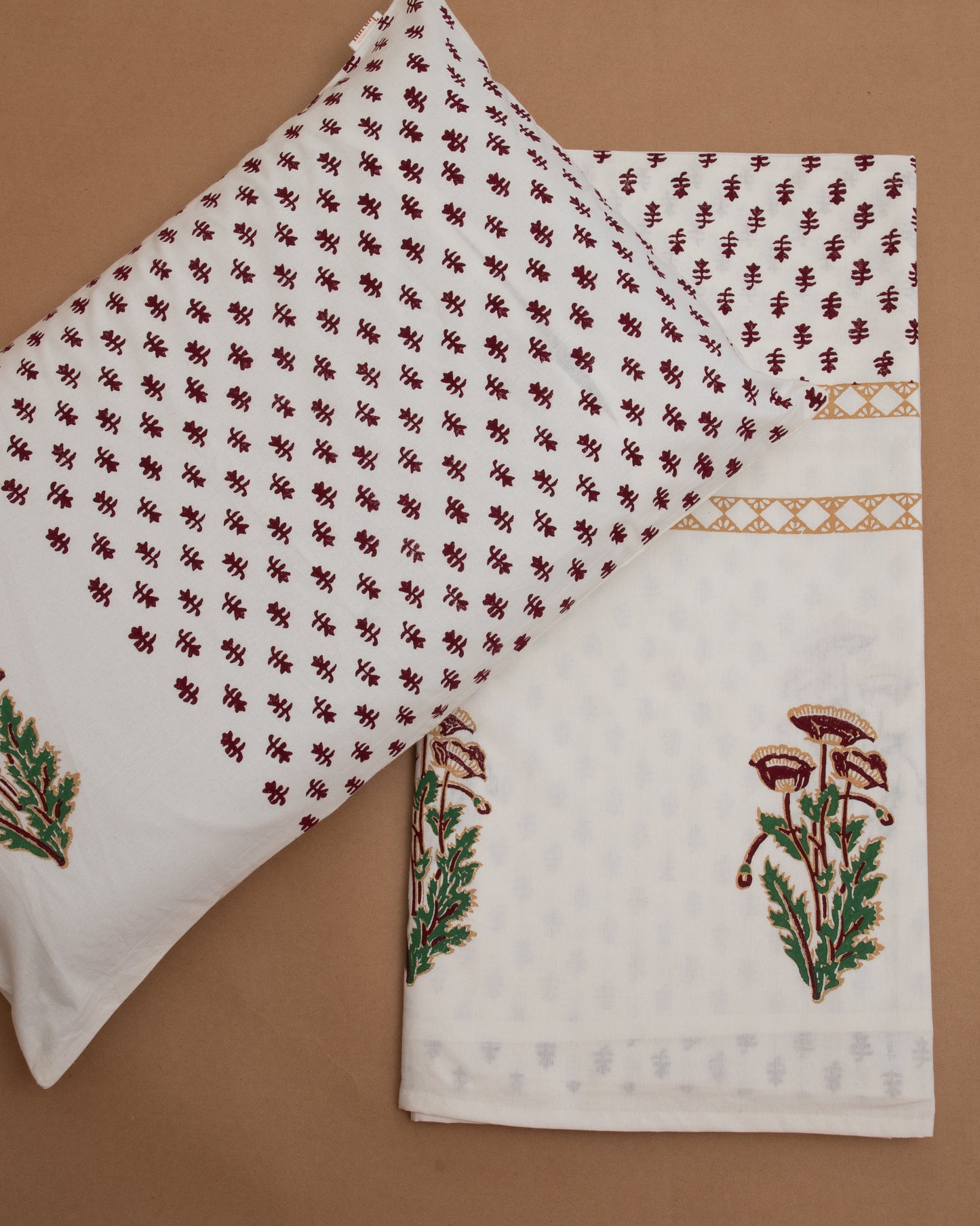 Red Buttercup Bedsheet