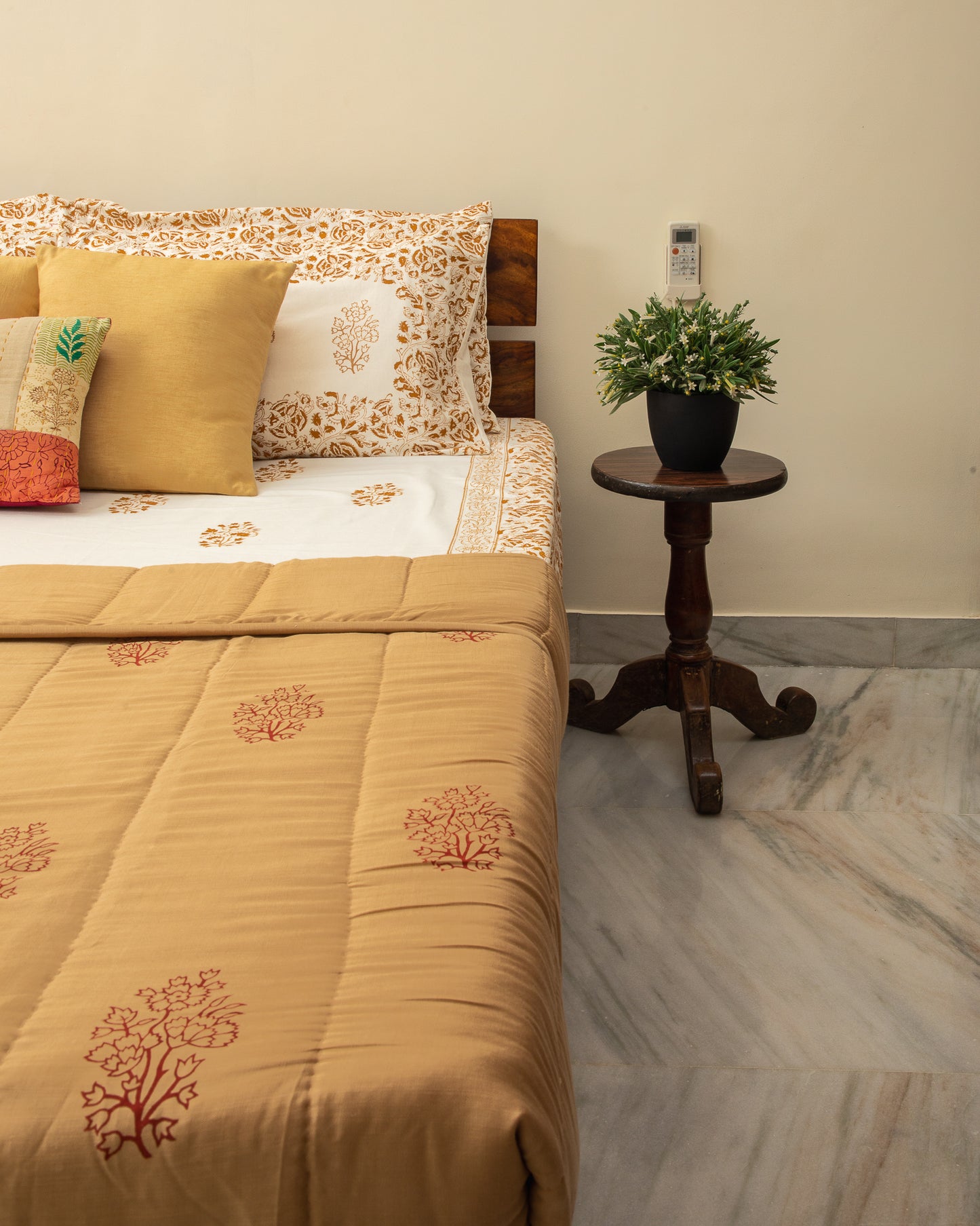 Hibiscus Bedsheet