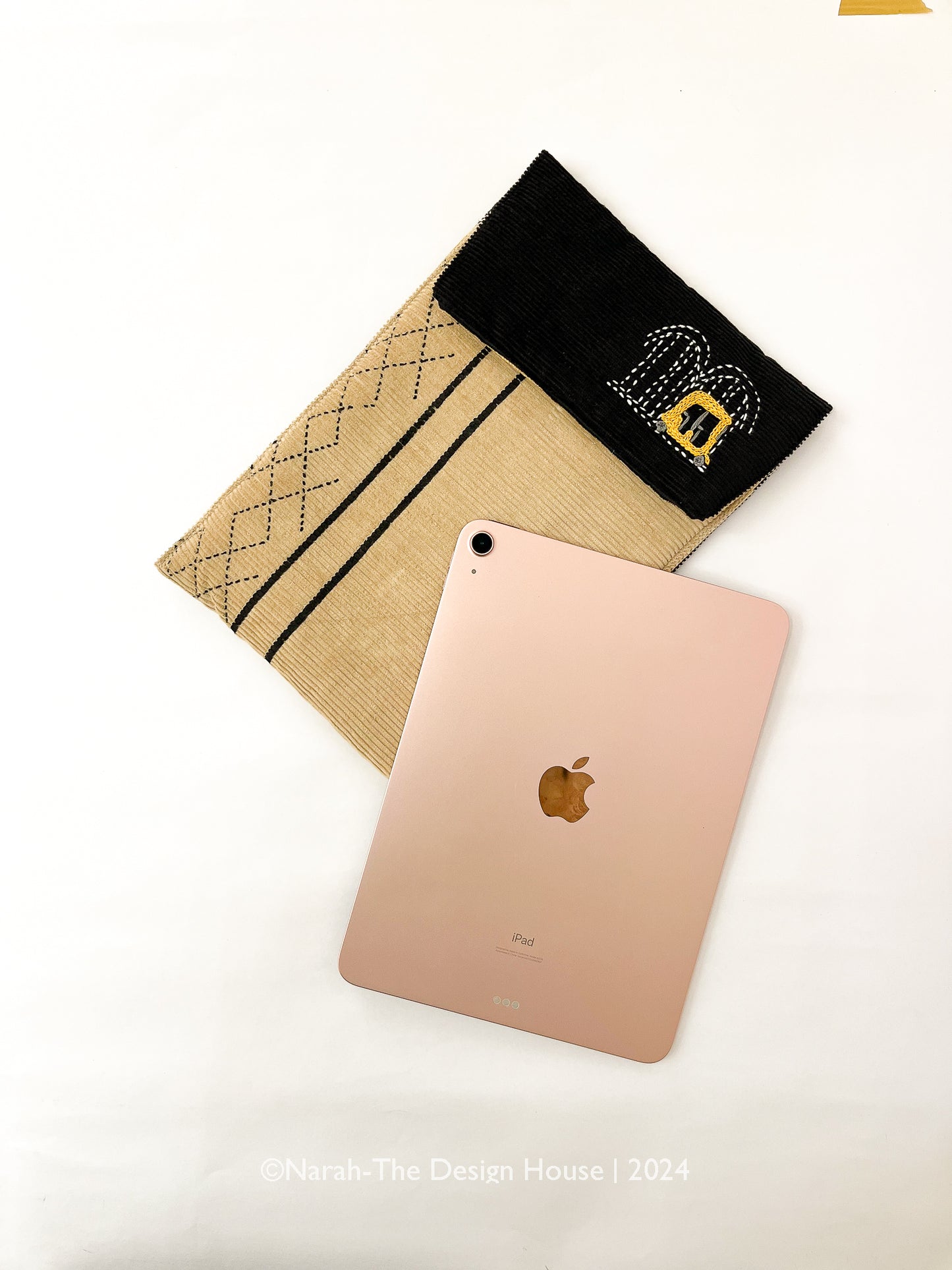 Paiyanam iPad Sleeve 10.9"