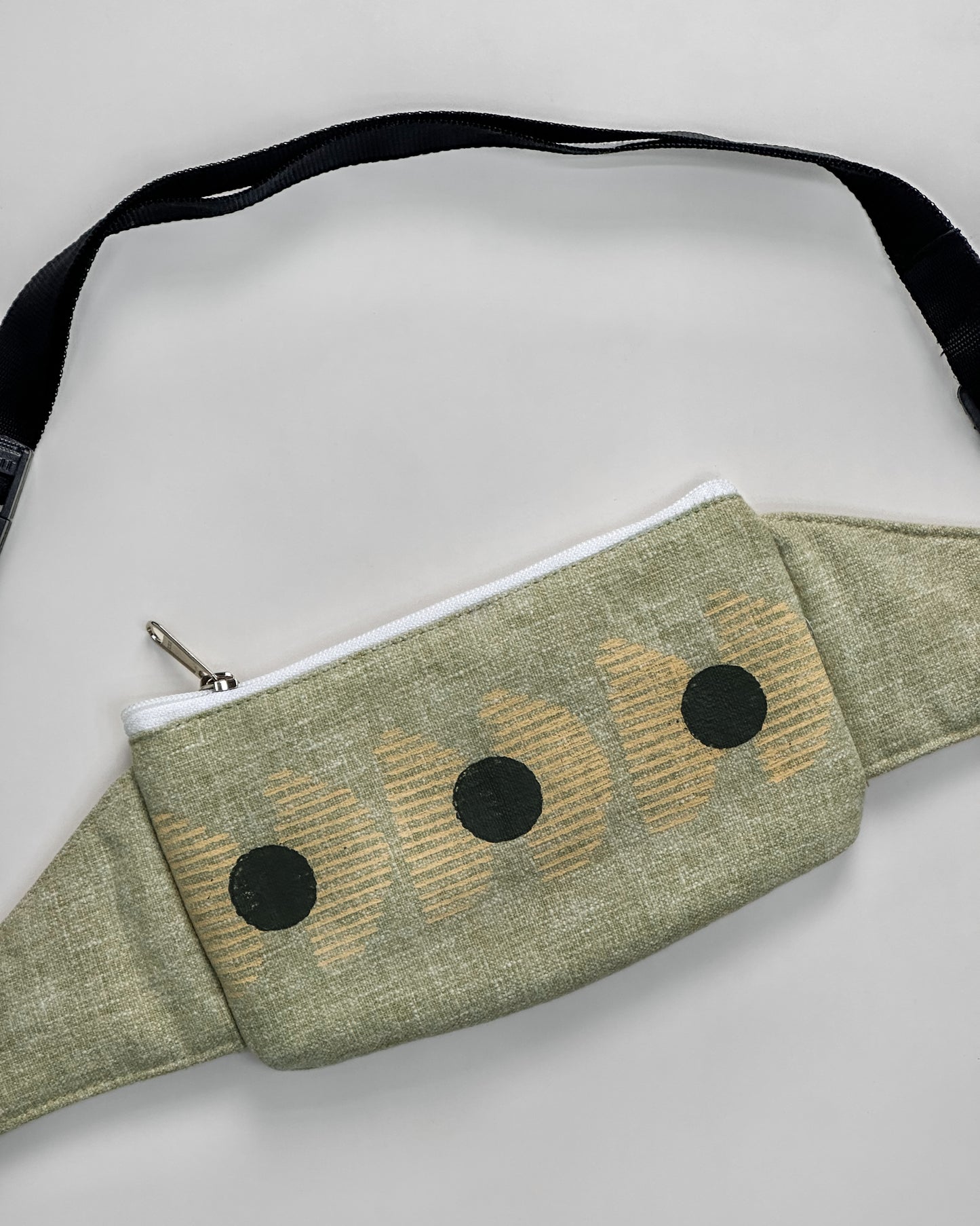 Green crossbody bag